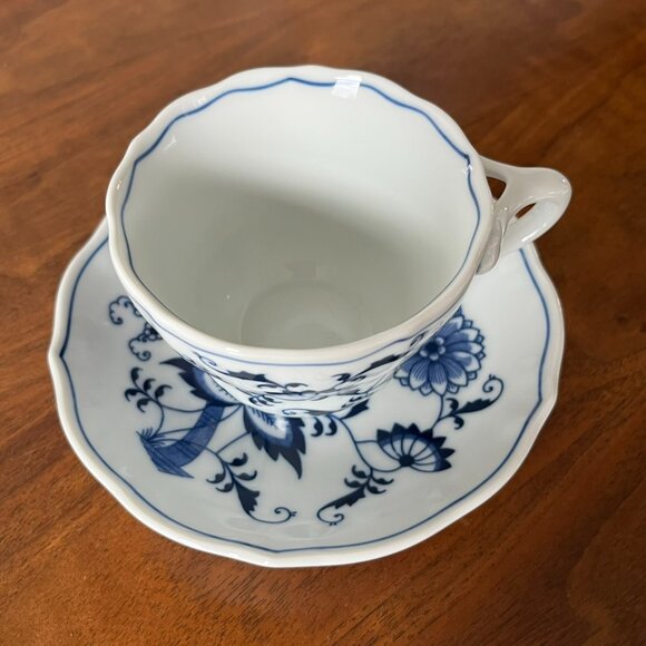 Set of 4 Blue Danube Tea Cups and Saucers Porcelain Onion Pattern Vintage Japan - Picture 4 of 9